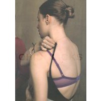 时尚瞬间：现代时尚摄影中的创造性与商业化 Chic Clicks: Creativity and Commerce in Contemporary Fashion Photography