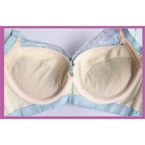 收<em>副乳调整</em>型平胸罩 聚拢收<em>副乳调整胸罩</em>